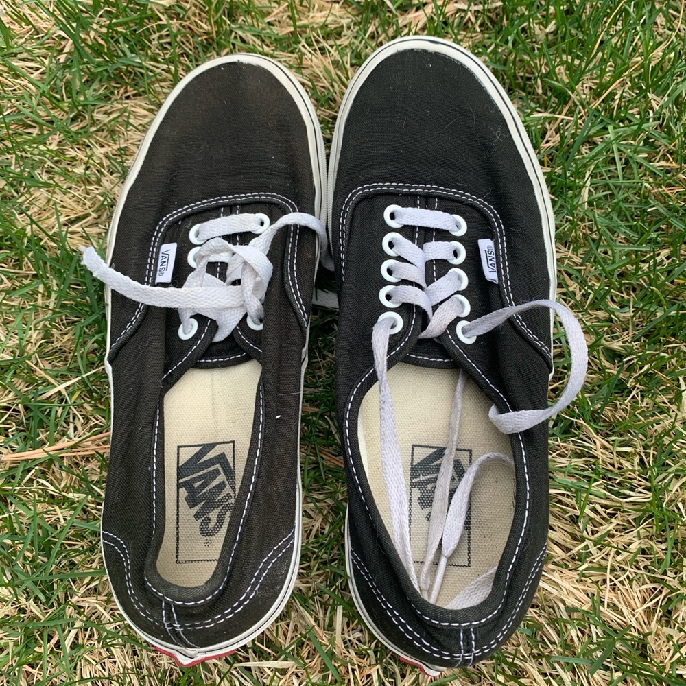 Black 6 1/2 size kids and men vans